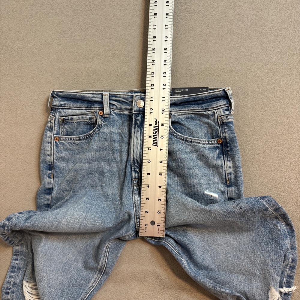NWT American Eagle Strigid Mom Jeans Super High Rise Blown Out Blue 8 Long 29w - Picture 8 of 11